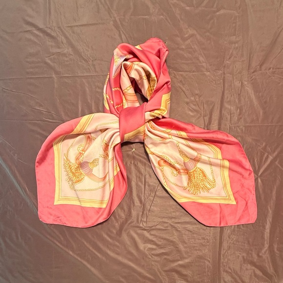 Vintage Pink/Gold Silk Hairbrush and Tassel Print Square Scarf Wrap 34x34” - Picture 2 of 8